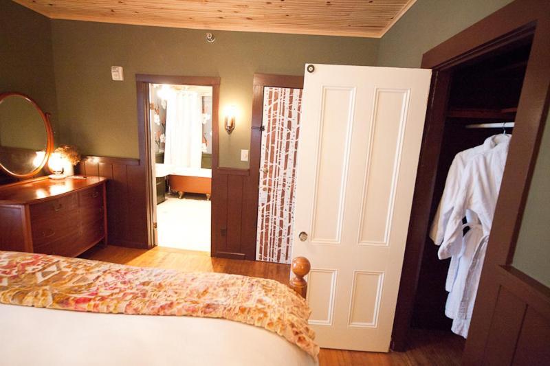 The Inn Montgomery Екстериор снимка